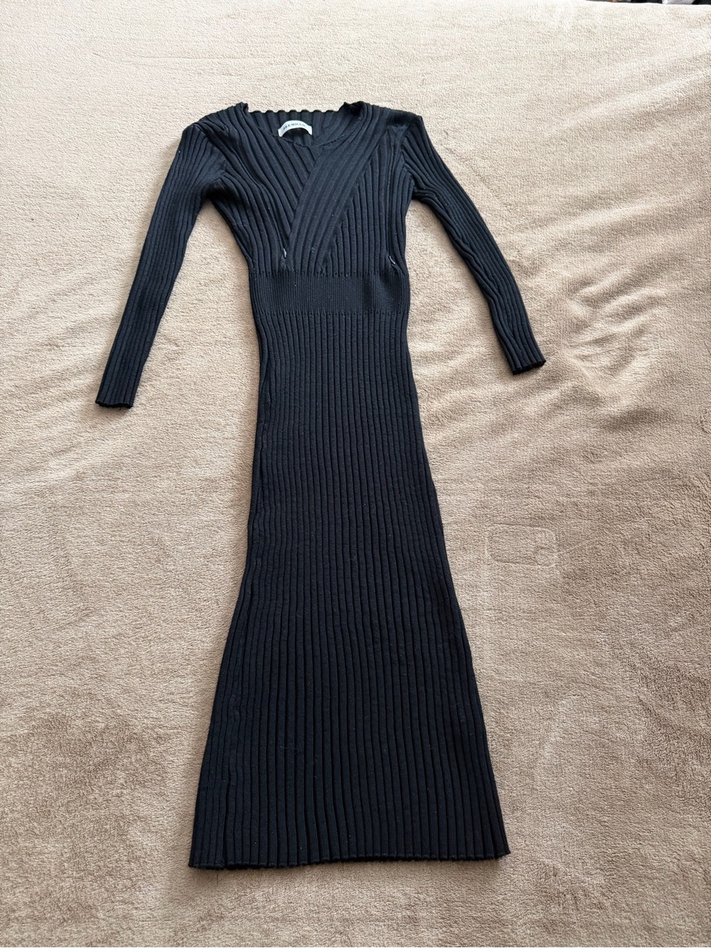 Black Ribbed Long-Sleeve Knit Dress